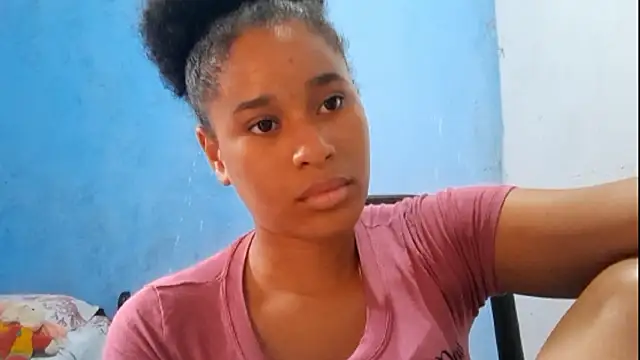 Chat XXX en directo de MadelynStamant