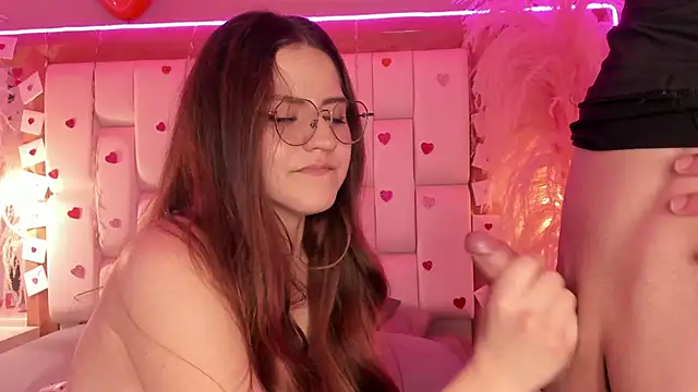 Daphne_And_Roger: διαδικτυακό σόου στην κάμερα