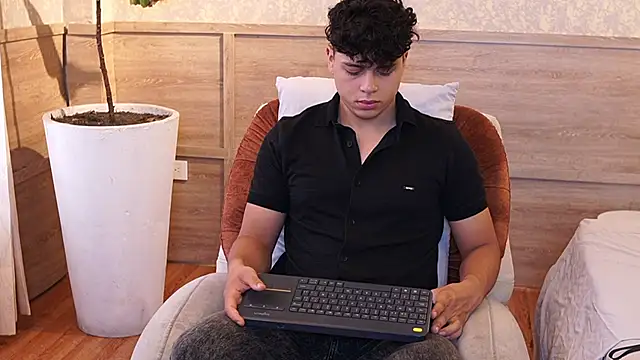 Ethan_occonorのウェブカメラショー