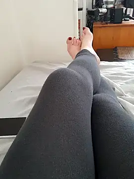 claradominafeet0's Webcam Show