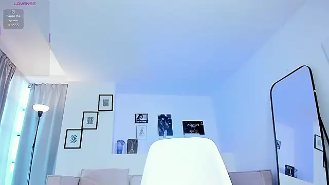 Sasha_belova Adlı Modelin Canlı XXX Sohbeti