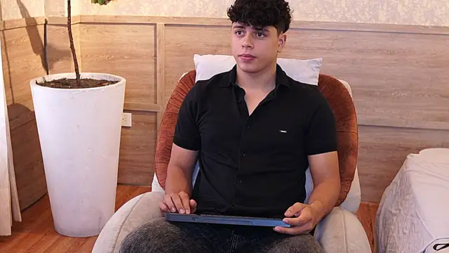 Chat XXX ao vivo de Ethan_occonor