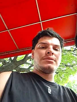 دردشة _Ottis_ الجنسية المباشرة