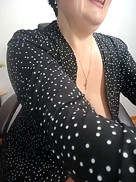 EllaLove2277 élő XXX-chatje