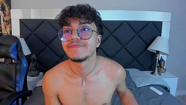 Chat XXX Live kai_storn