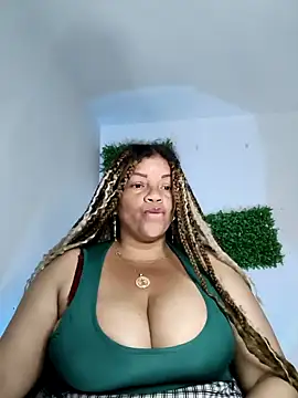 Chat +18 de Eva_Luxei ao vivo