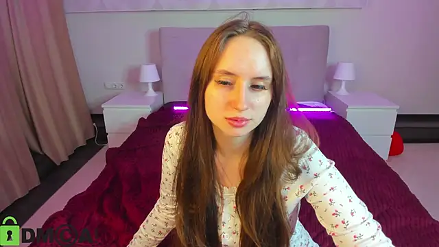 Chat XXX ao vivo de Kira__Sweet