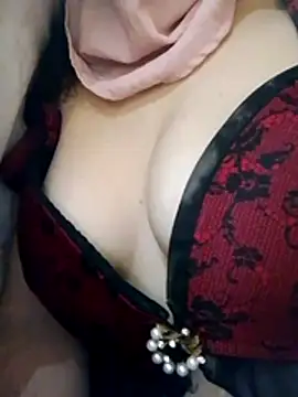 โชว์เว็บแคมของ Almas-arabic