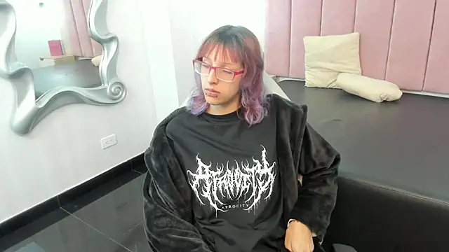 Chat +18 de KatsuraRen ao vivo