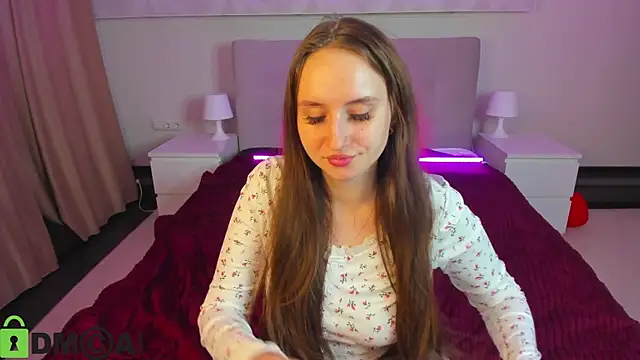 Kira__Sweet Live XXX Chat