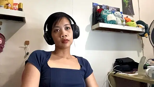 GloryKulikowski Pertunjukan Webcam