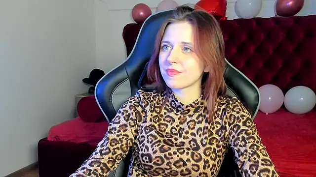 Chat +18 de FreyaVey ao vivo