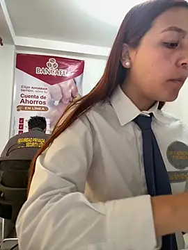 Emily-7_: απευθείας συνομιλία ΧΧΧ