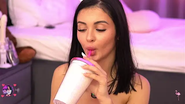 LilaRoses' Live XXX Chat