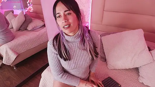 monserrat_towers élő XXX-chatje