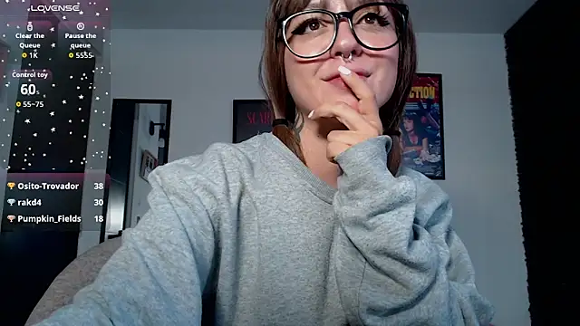 babedoolln Live XXX chat