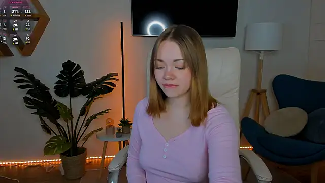 Kiss_Moon Adlı Modelin Web Kamerası Şovu