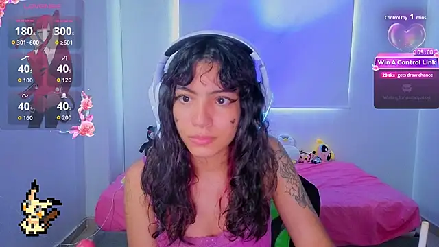 Chat +18 de Lovelyamyy ao vivo