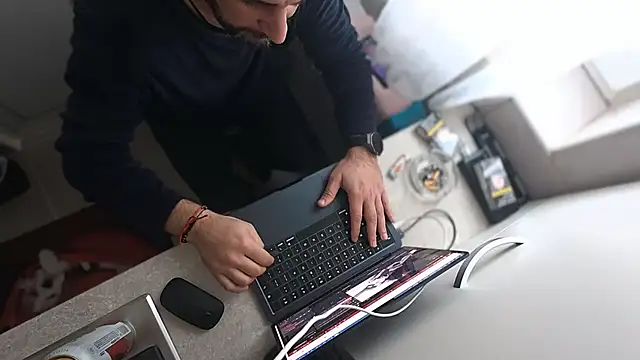 TARKAN1 Pertunjukan Webcam