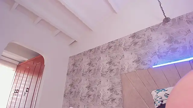 violet_77711's Live XXX Chat