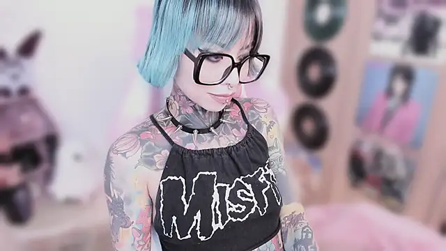 NikkiRamone Chat XXX in diretta