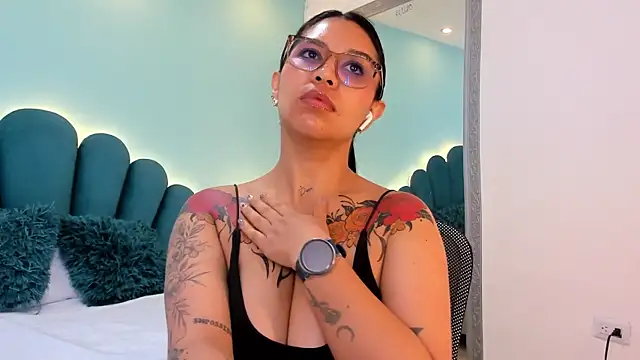 Chat XXX Live sharlott18