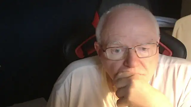 lonely_peter élő XXX-chatje