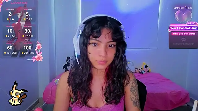 Chat +18 de Lovelyamyy ao vivo