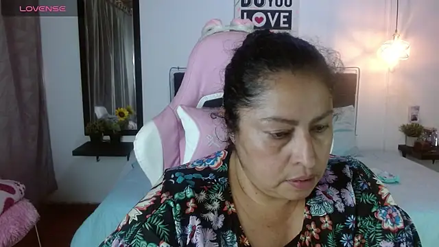 Chat +18 de Keyla01_ ao vivo