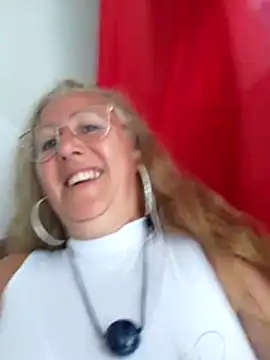 MILEIDE980 লাইভ XXX চ্যাট