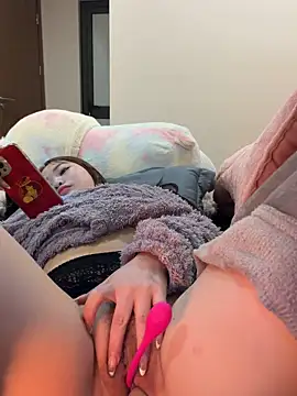 Keira_Keira 现场XXX聊天