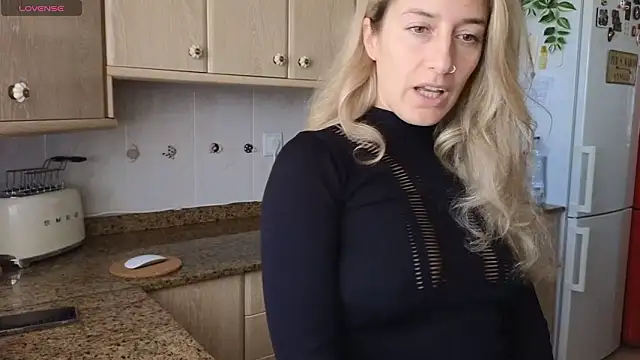 Lunamix Chat XXX live