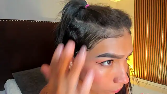 LauraAristizabal élő XXX-chatje