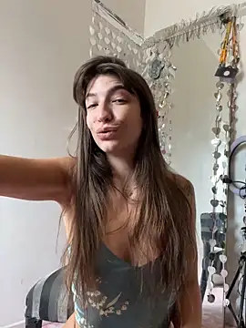 Yara-Lolii 网络视讯表演