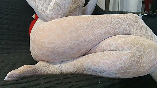 Sihirli_Serra's Live XXX Chat