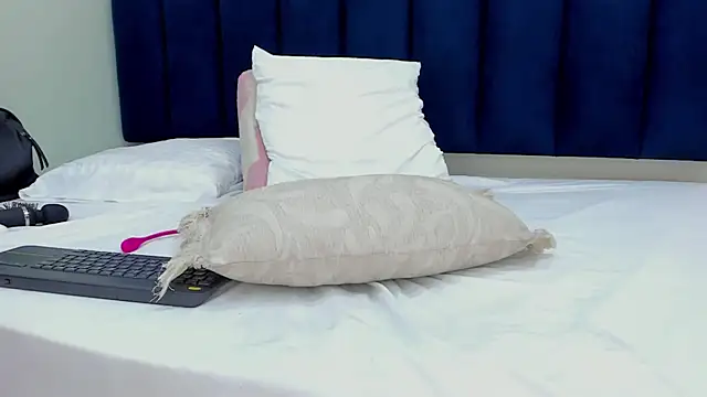 mayaevansmg: онлайн-секс-чат