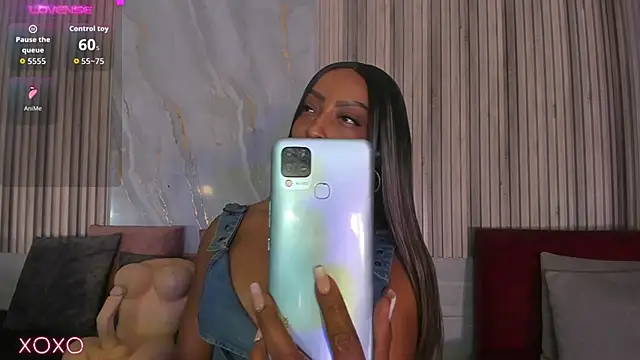 BriannaChelsea's Live XXX Chat