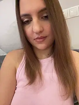 AliceDesmee: απευθείας συνομιλία ΧΧΧ