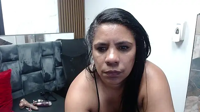 Zeyllyjhonson – Live XXX-chat