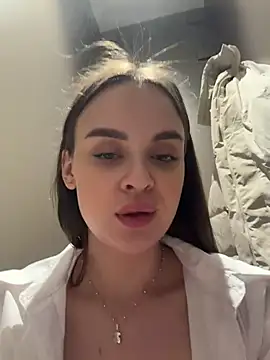 KristiRich webcam show