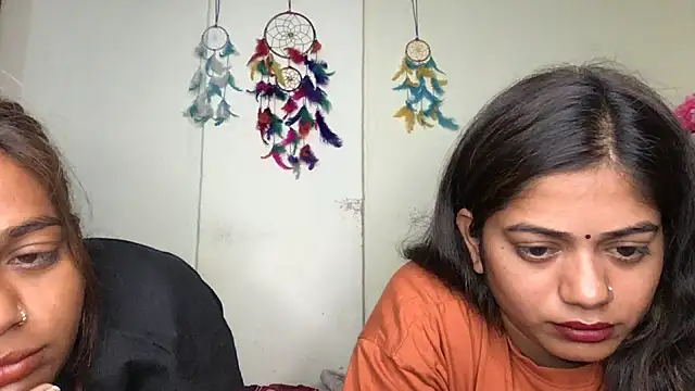 HoleyCoupon Show in webcam