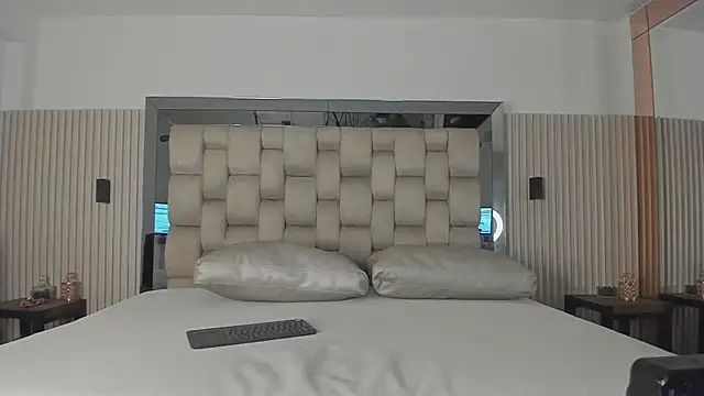 noah_pariss Chat XXX in diretta