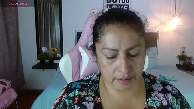 Keyla01_: онлайн-секс-чат