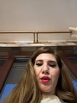 Show modela didihairypussy na web-kameri