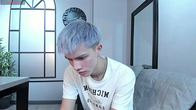 nicktorn Pertunjukan Webcam