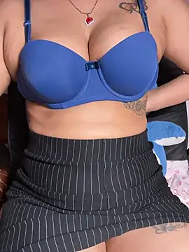 Онлайн чат XXX Squirt_Queen_X