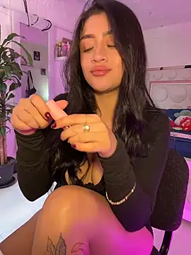 دردشة lucianaroy الجنسية المباشرة