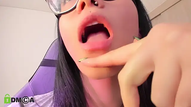 Chatroom XXX en direct de alice-rausing