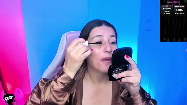 Chat XXX Live Saskyaa