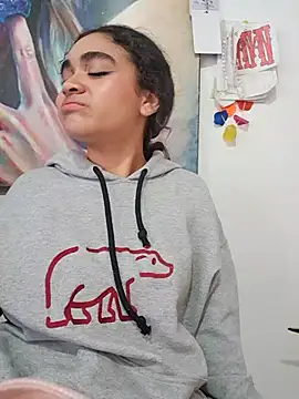 Chat +18 de KENDALL_ART ao vivo